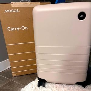 ⚡️NEW Sealed box- monos carry on (desert taupe)